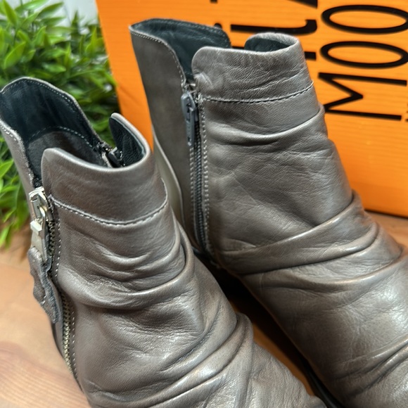 Miz Mooz Lucy Ruched Leather Medium Ankle Boots - Picture 4 of 13